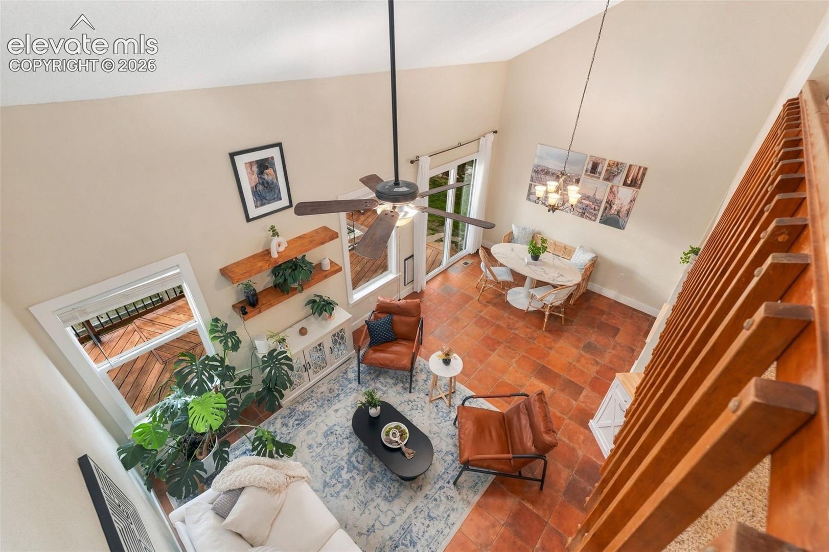 Listing photo 33 for 271 N Holcomb Circle