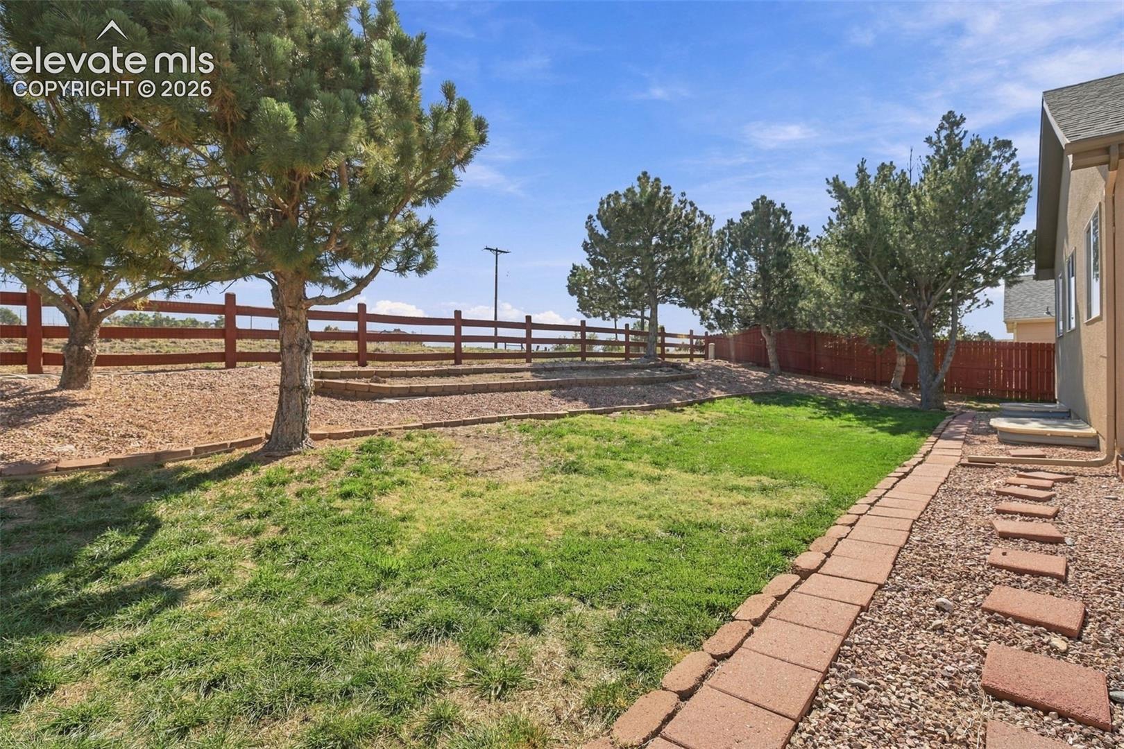 Listing photo 46 for 10467 Mile Post Loop