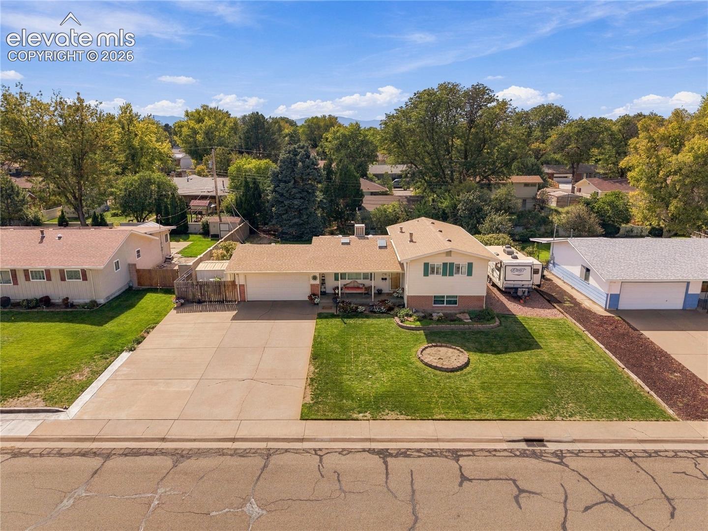 Listing photo 38 for 82 Amherst Avenue