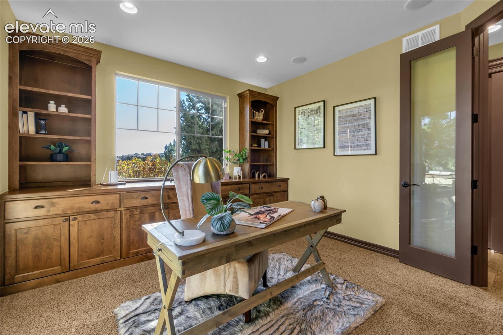 Listing photo 21 for 5671 Campina Way