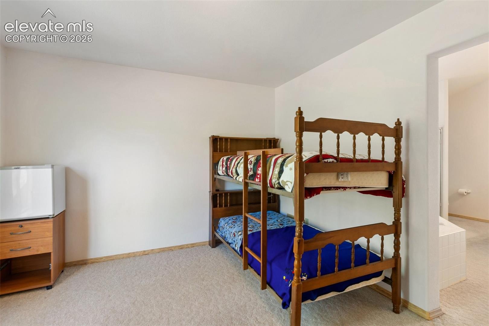 Listing photo 25 for 625 Sun Valley Drive