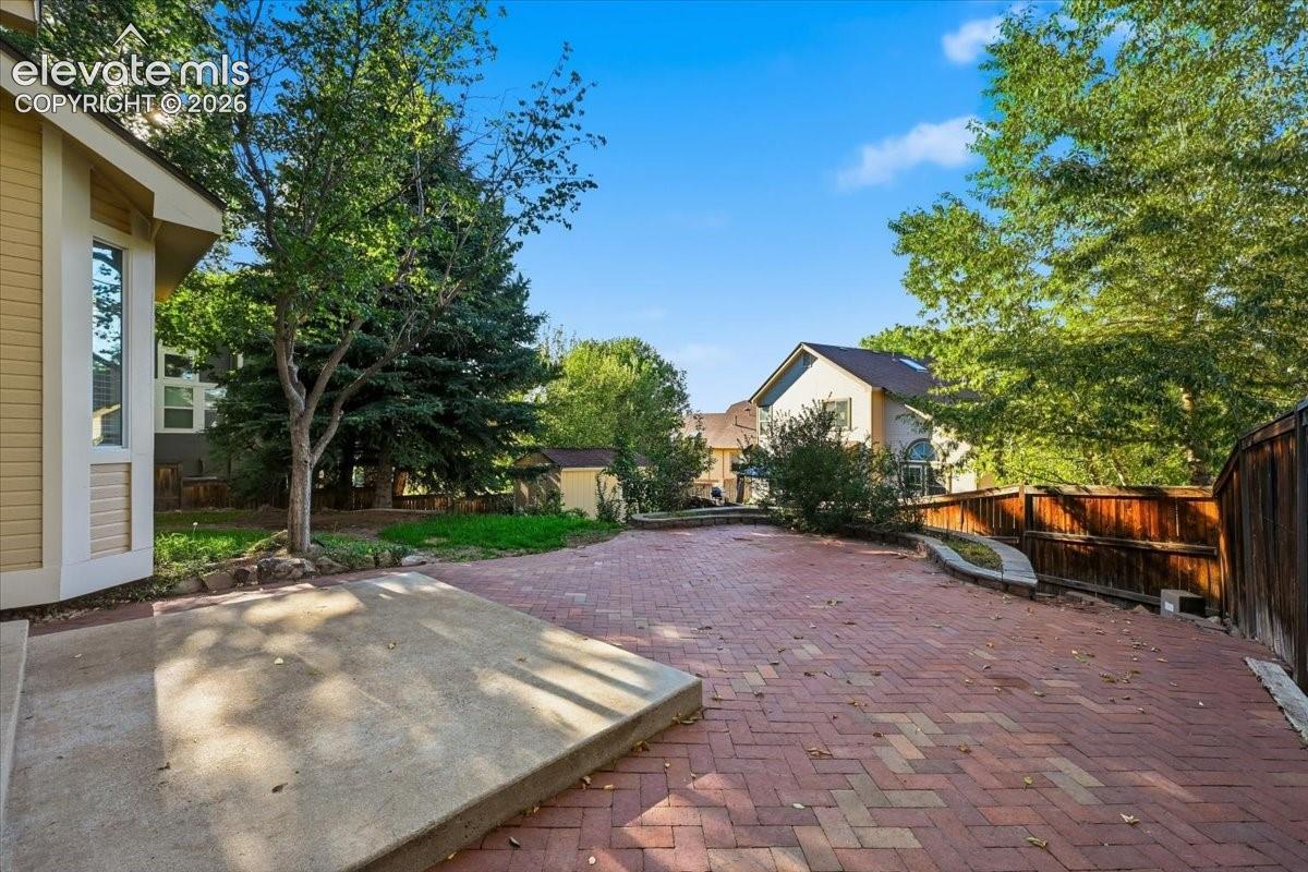Listing photo 40 for 4337 W Deertrail Court