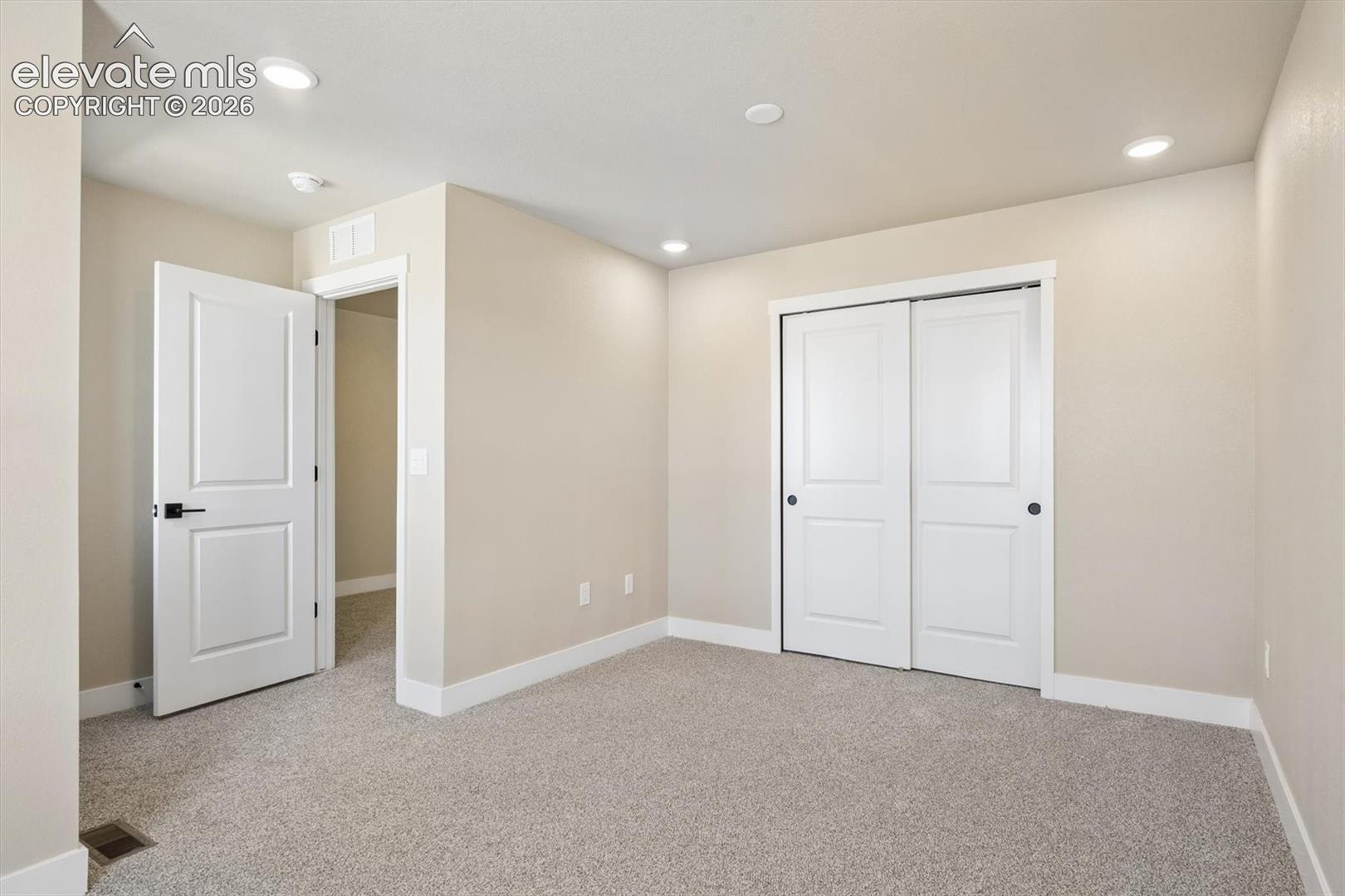 Listing photo 19 for 7931 Grey Bark Way