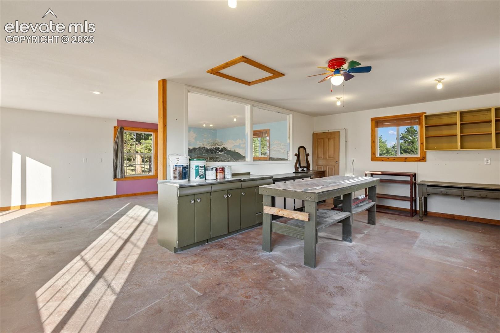 Listing photo 36 for 192 Columbine Road