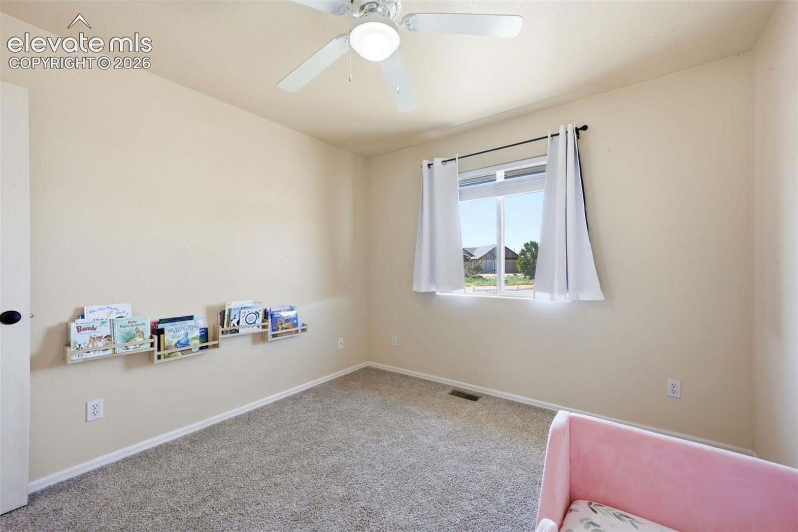 Listing photo 29 for 1218 E Onizuka Lane