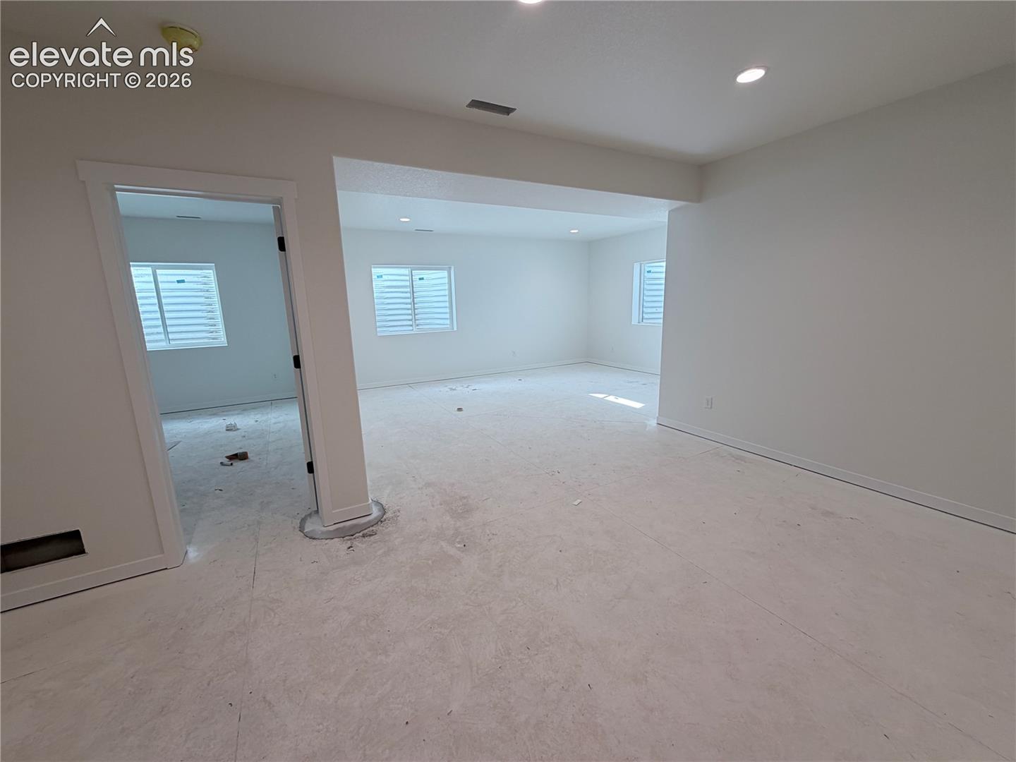 Listing photo 26 for 13437 Pride Mountain Drive