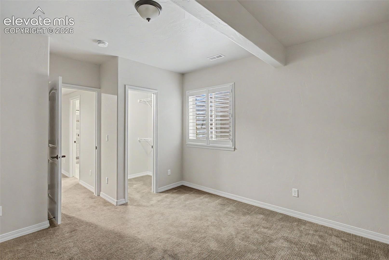Listing photo 31 for 1906 Villa Creek Circle