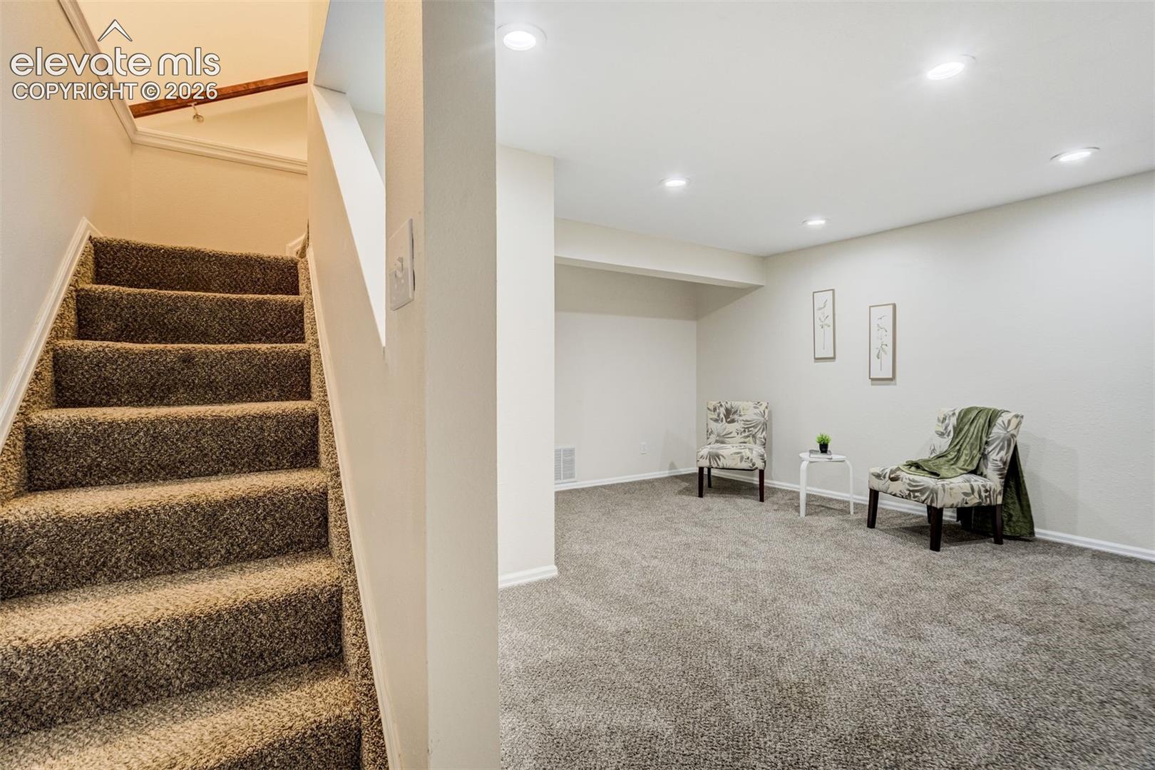 Listing photo 26 for 314 Cobblestone Drive