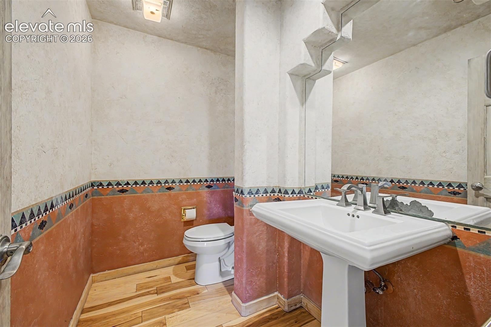 Listing photo 21 for 935 Castle Ridge Road
