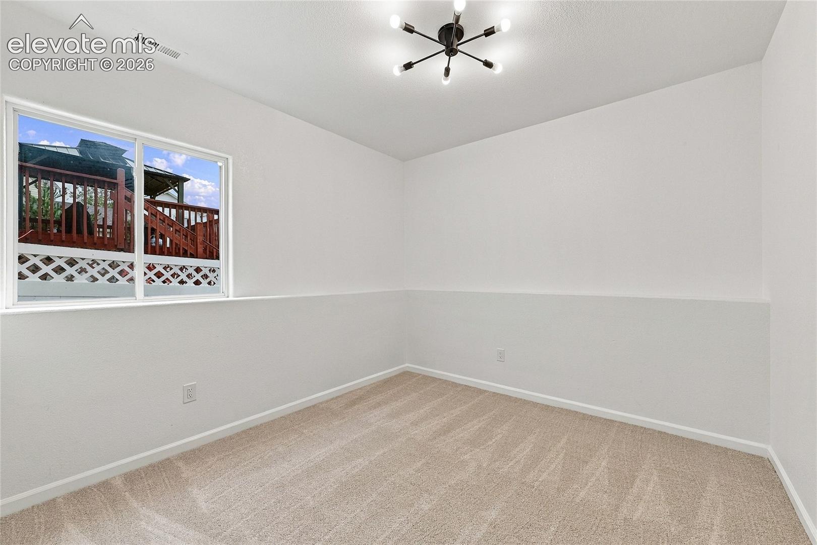 Listing photo 27 for 1921 Flintshire Street