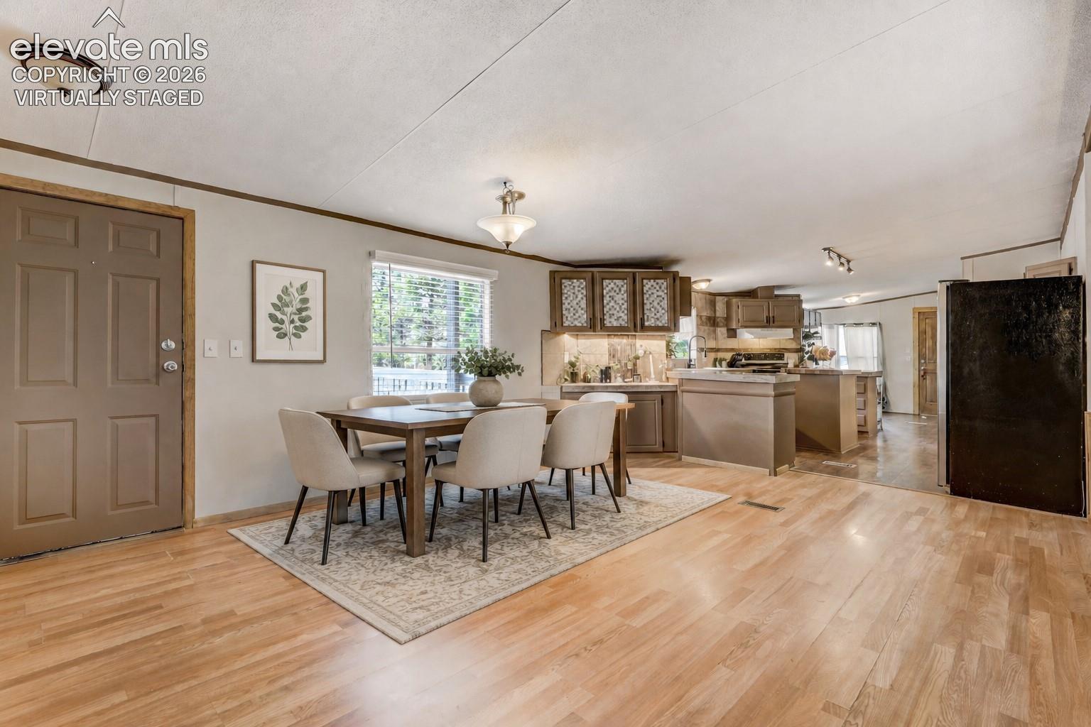 784 Blossom Road, photo 7