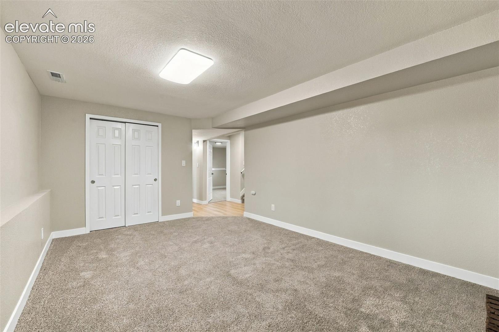 Listing photo 35 for 1144 Kachina Drive