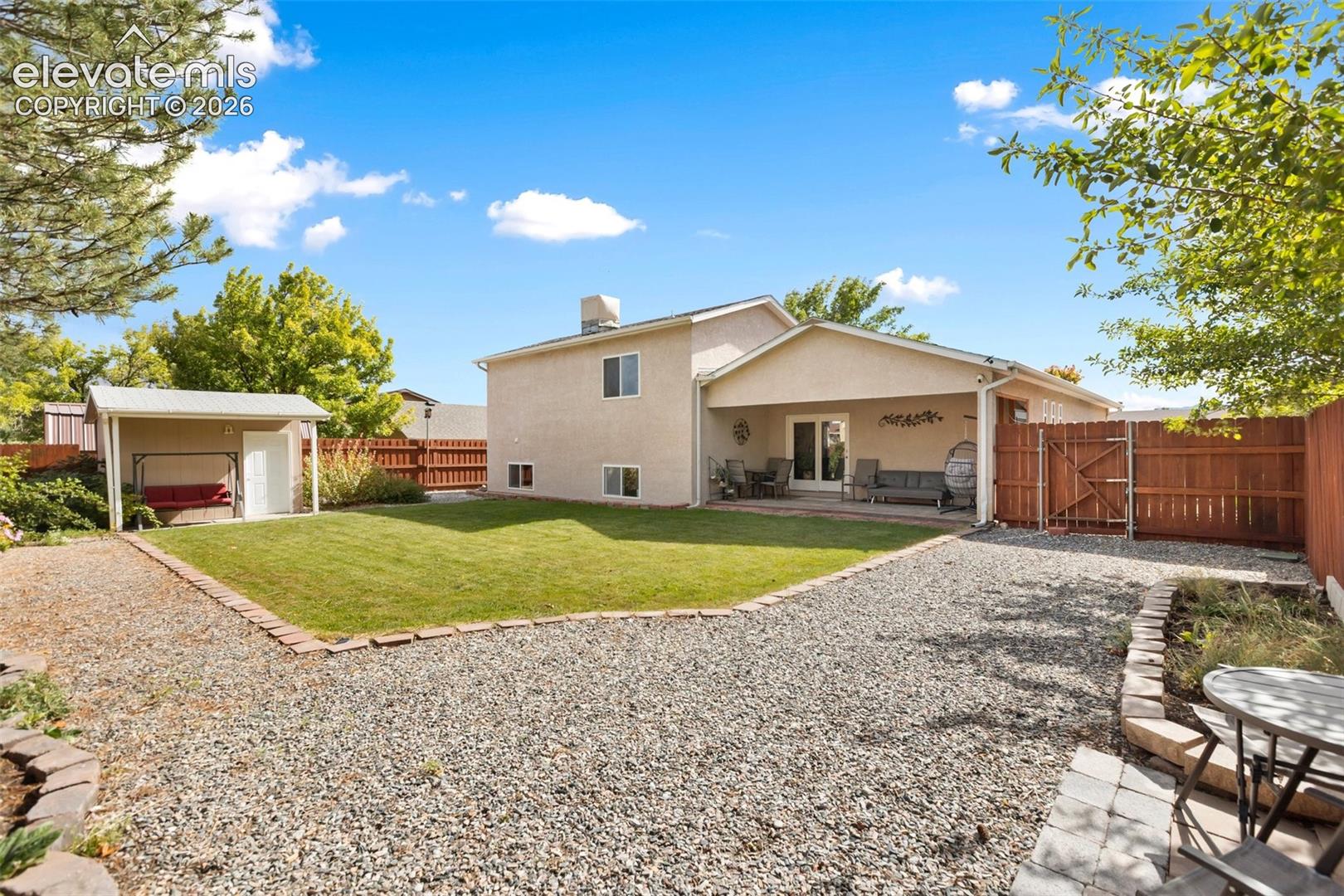 Listing photo 5 for 615 Twinflower Drive