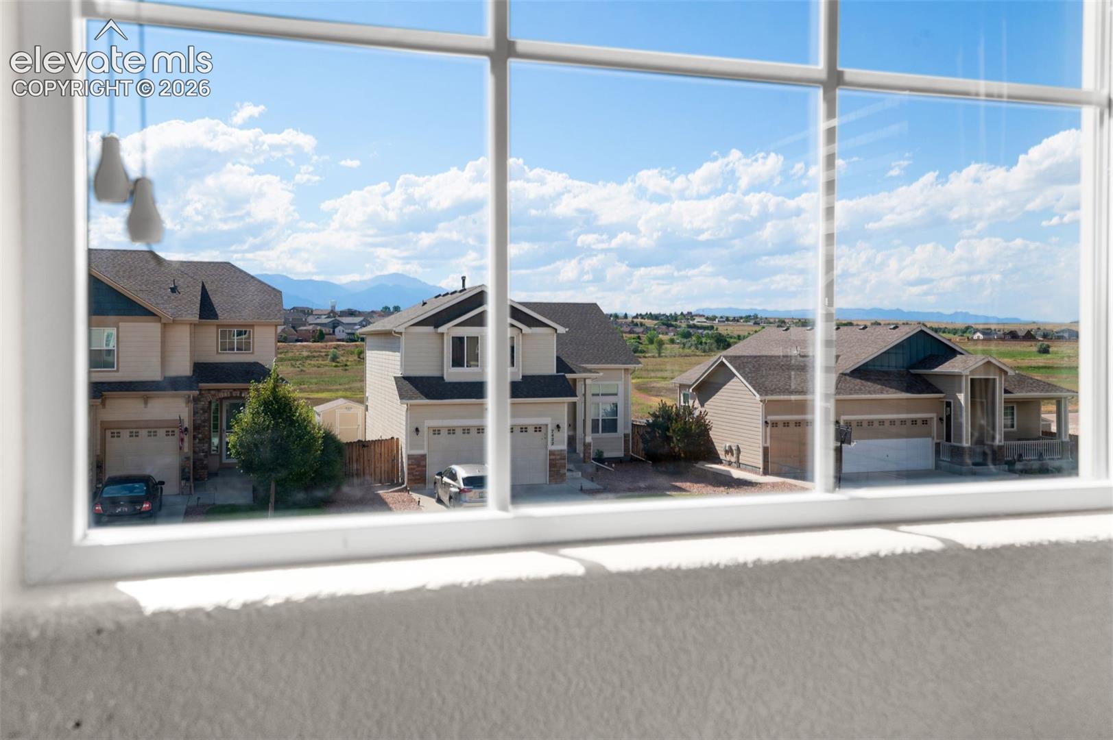 Listing photo 30 for 7437 Bigtooth Maple Drive