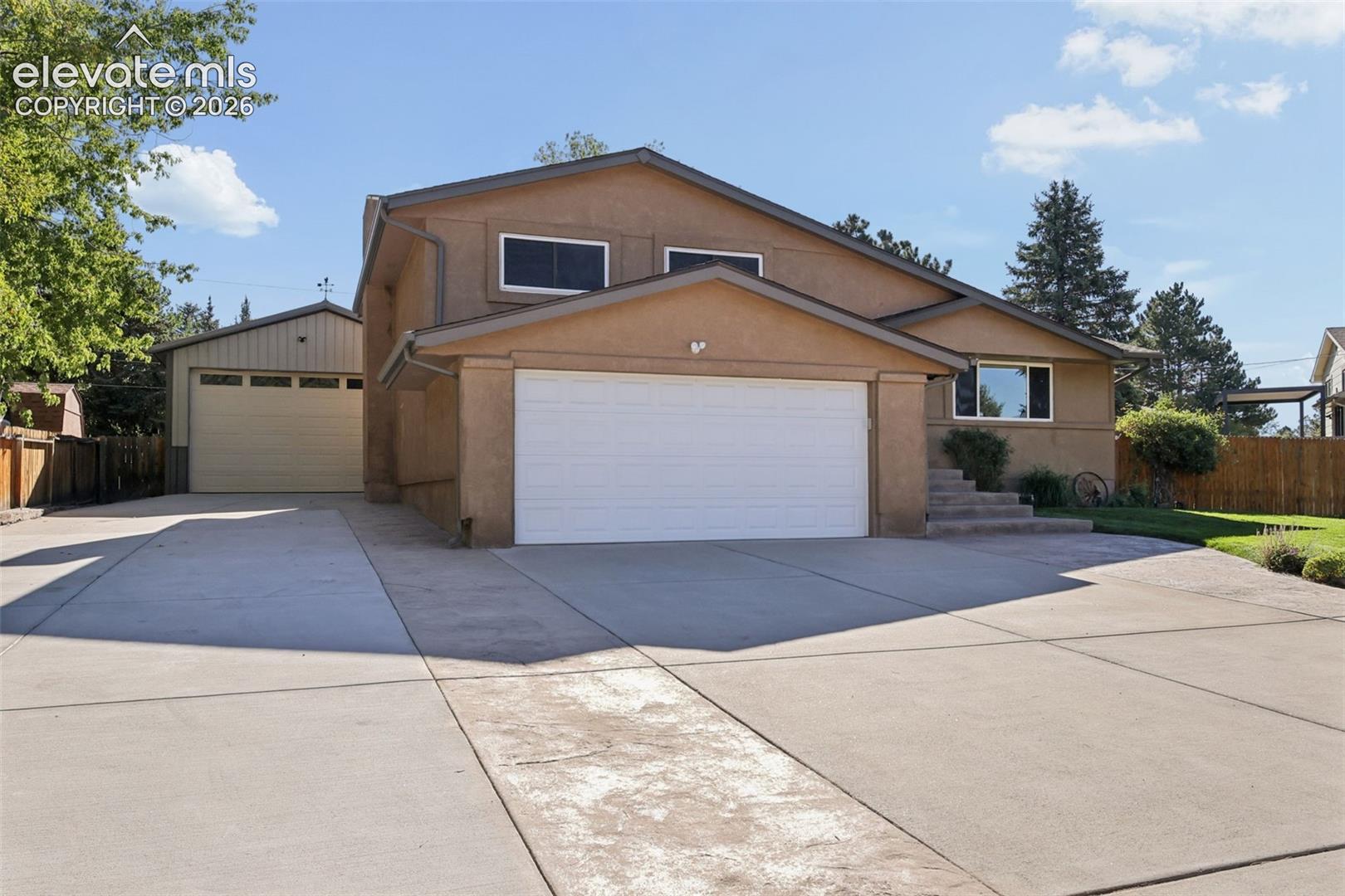 6723 Bishop Drive — listing photo