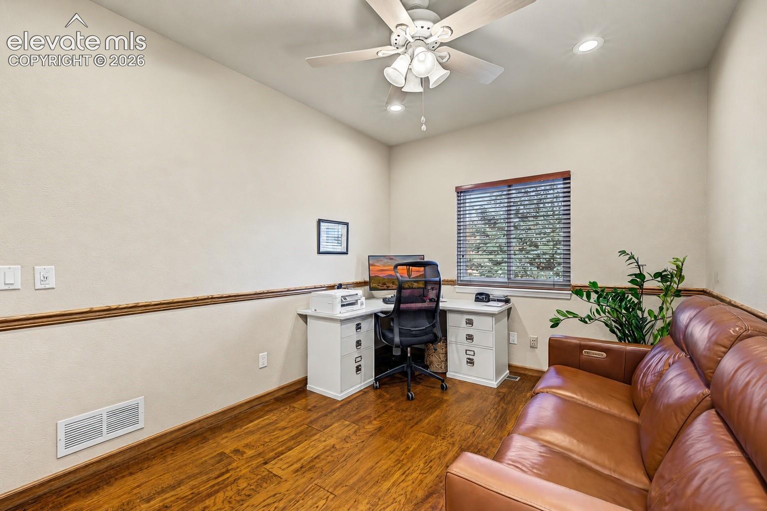 Listing photo 27 for 3530 Twisted Oak Circle