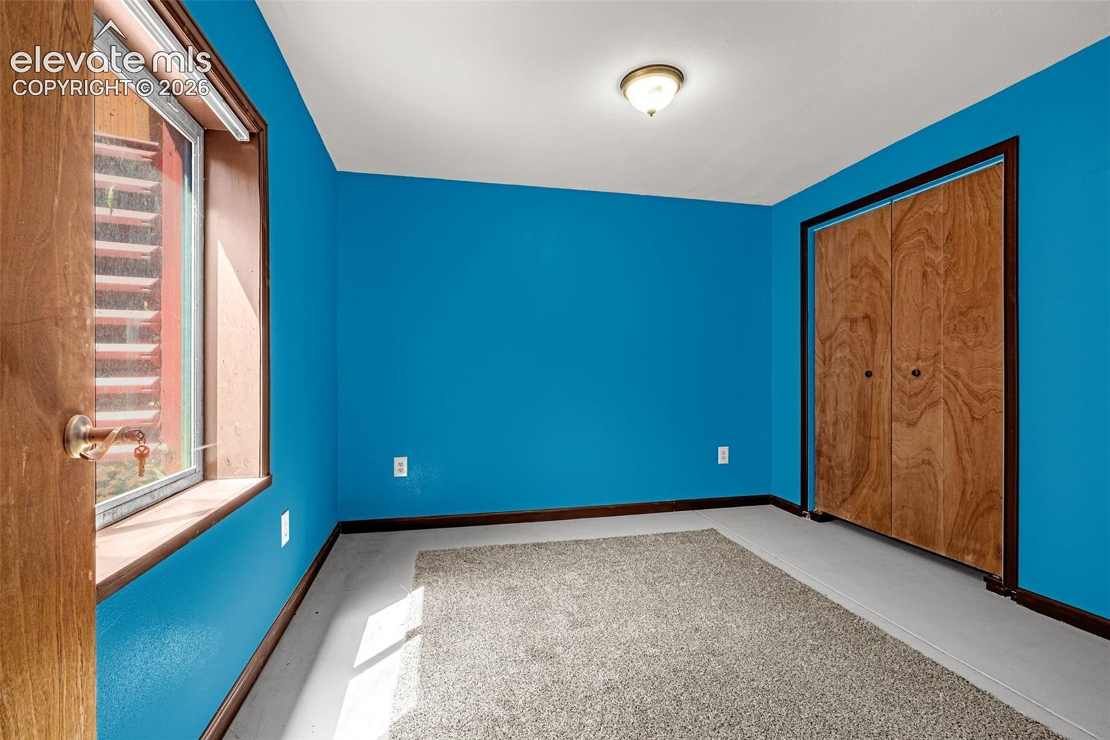 Listing photo 15 for 613 Wheat Field Road