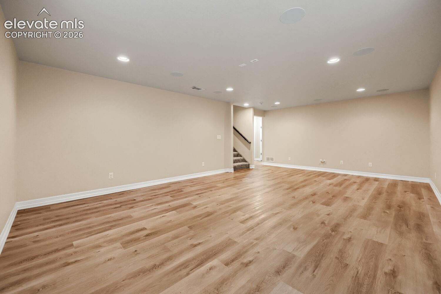 Listing photo 14 for 7917 Mount Huron Trail