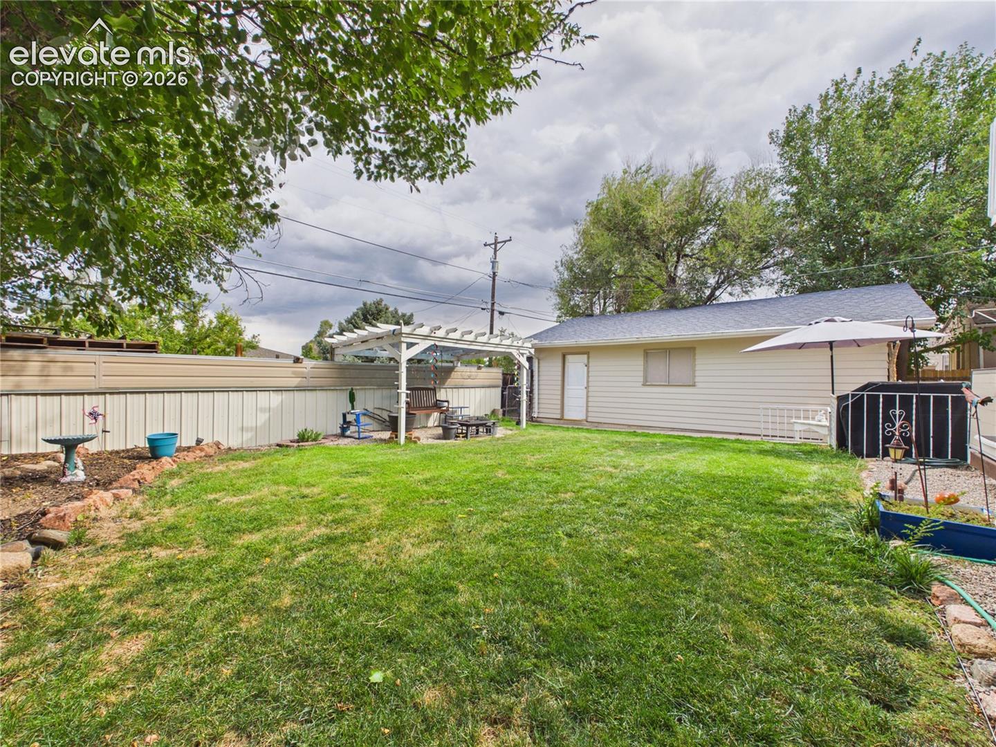 Listing photo 38 for 2910 8th Avenue