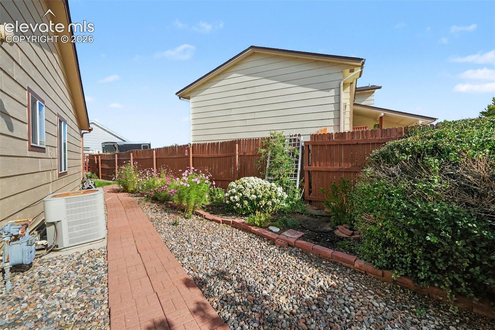 772 Foxwood Drive, photo 30