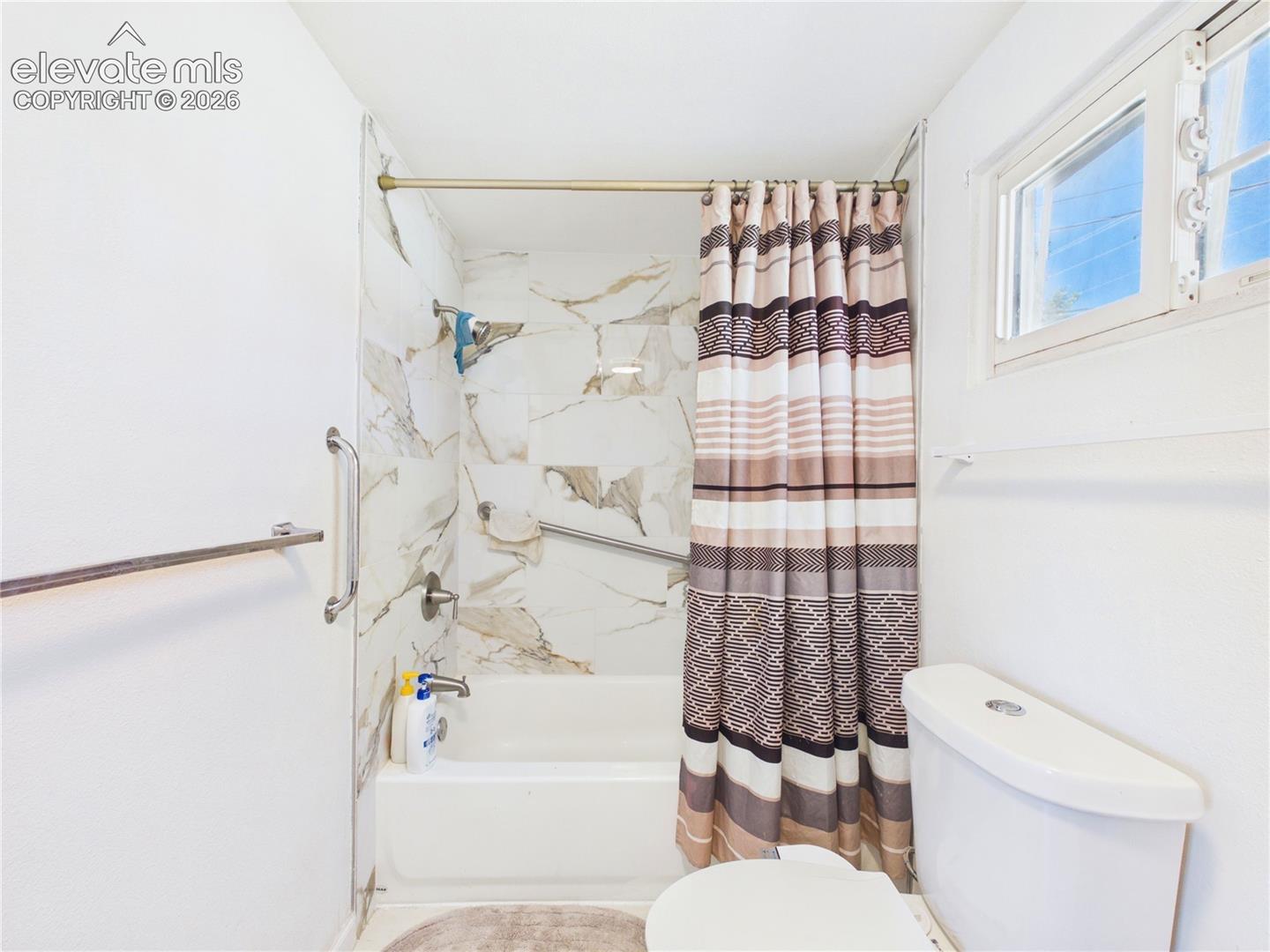 Listing photo 18 for 2805 E 16th Street