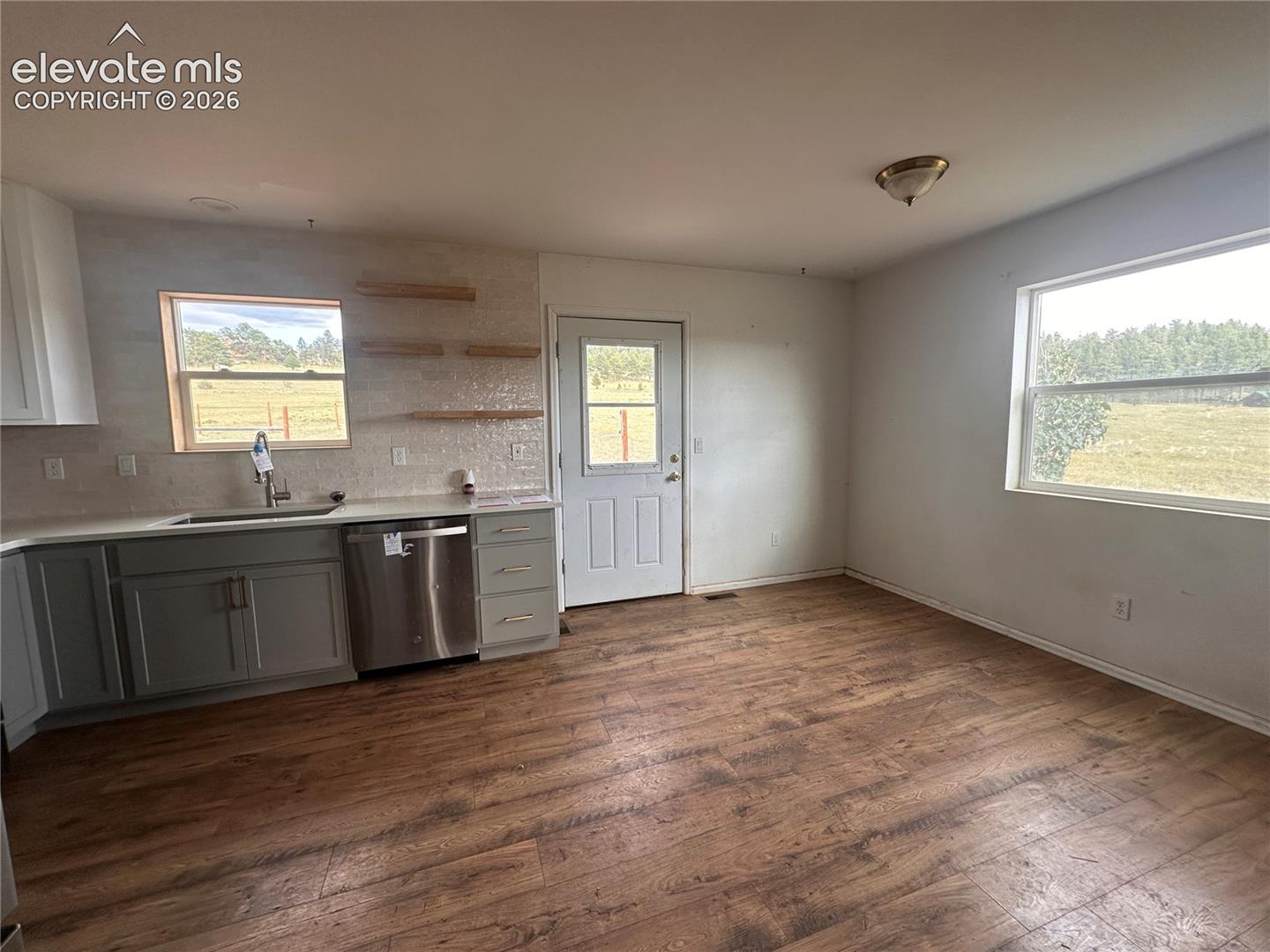 Listing photo 19 for 406 High Pasture Road