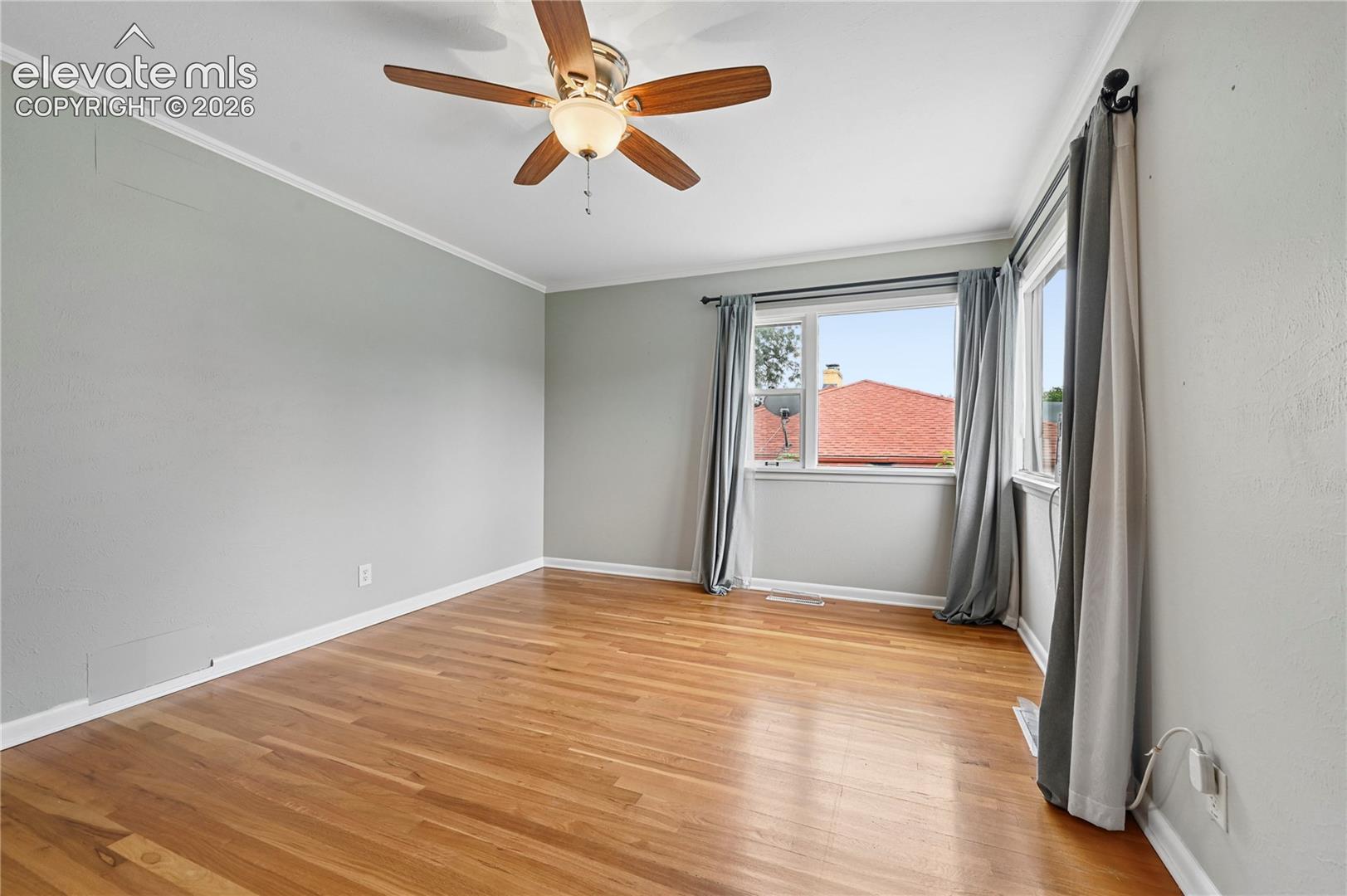 Listing photo 23 for 801 Westacres Avenue