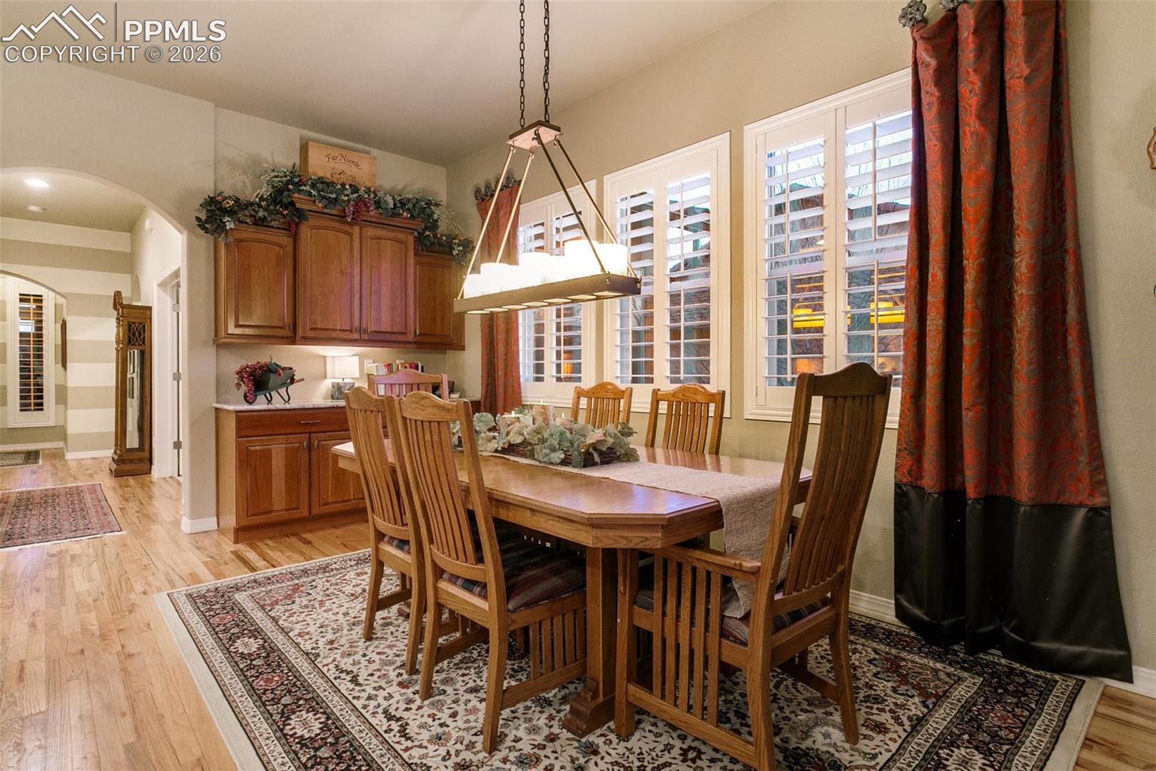 Listing photo 16 for 2328 Margaux Valley Way