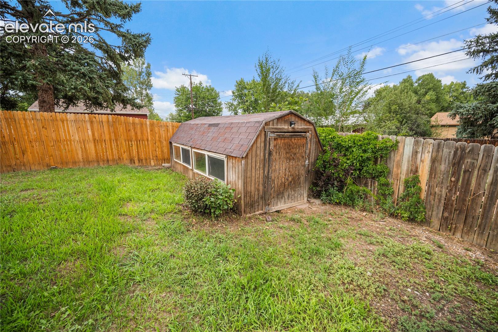 Listing photo 38 for 2414 E Caramillo Street