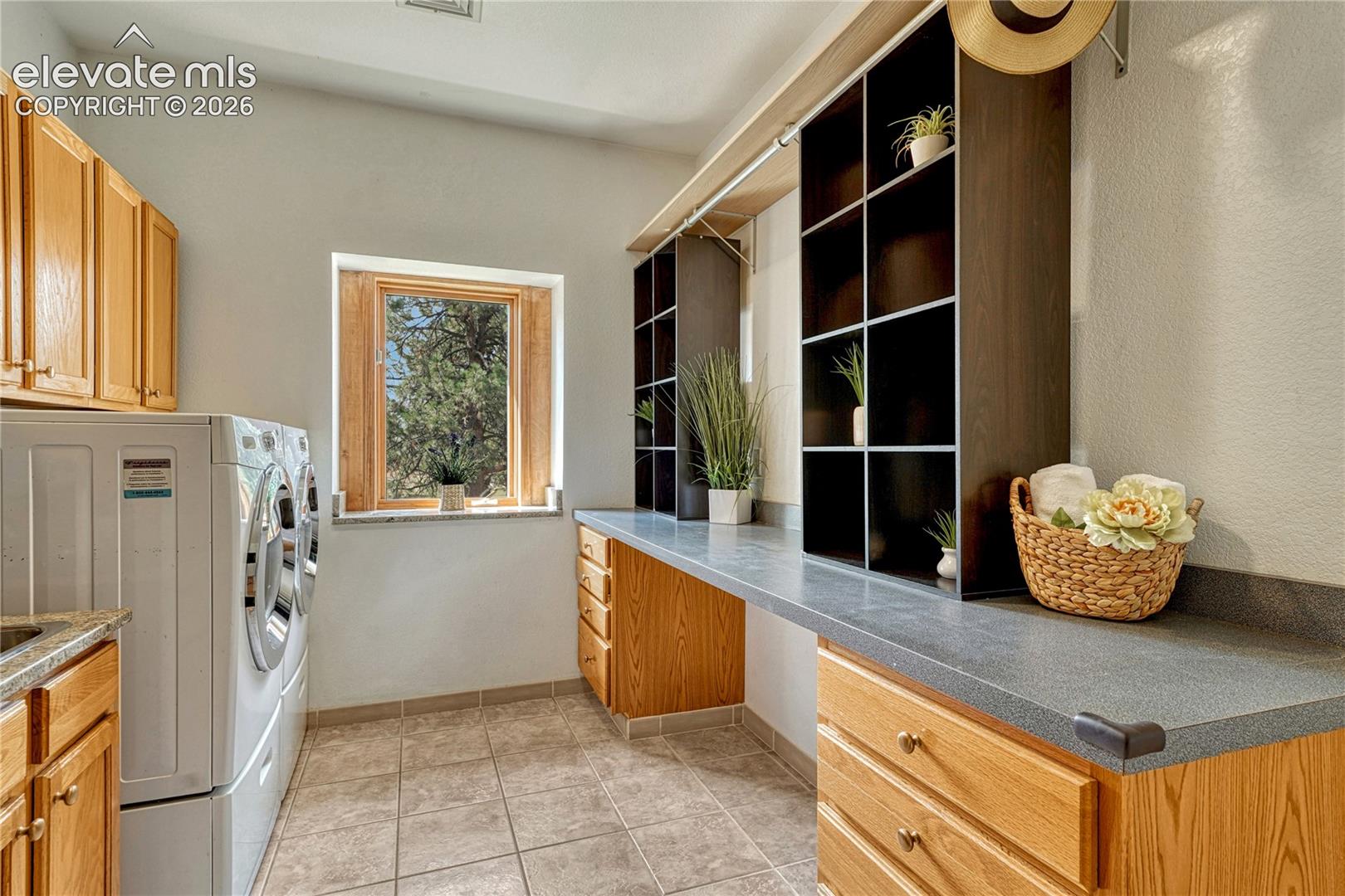 Listing photo 32 for 19435 Sherwood Trail