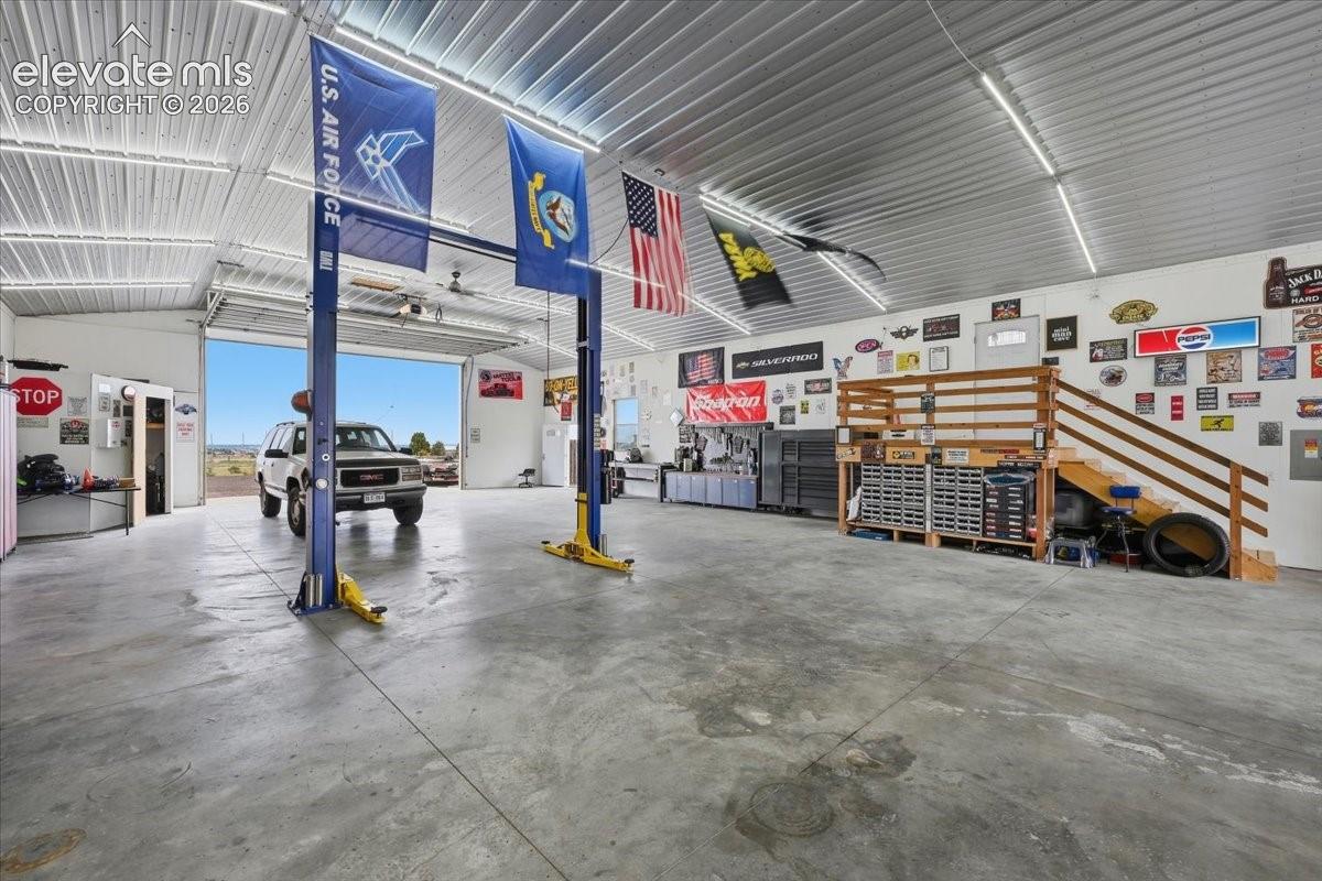 Listing photo 49 for 1516 N Platteville Boulevard
