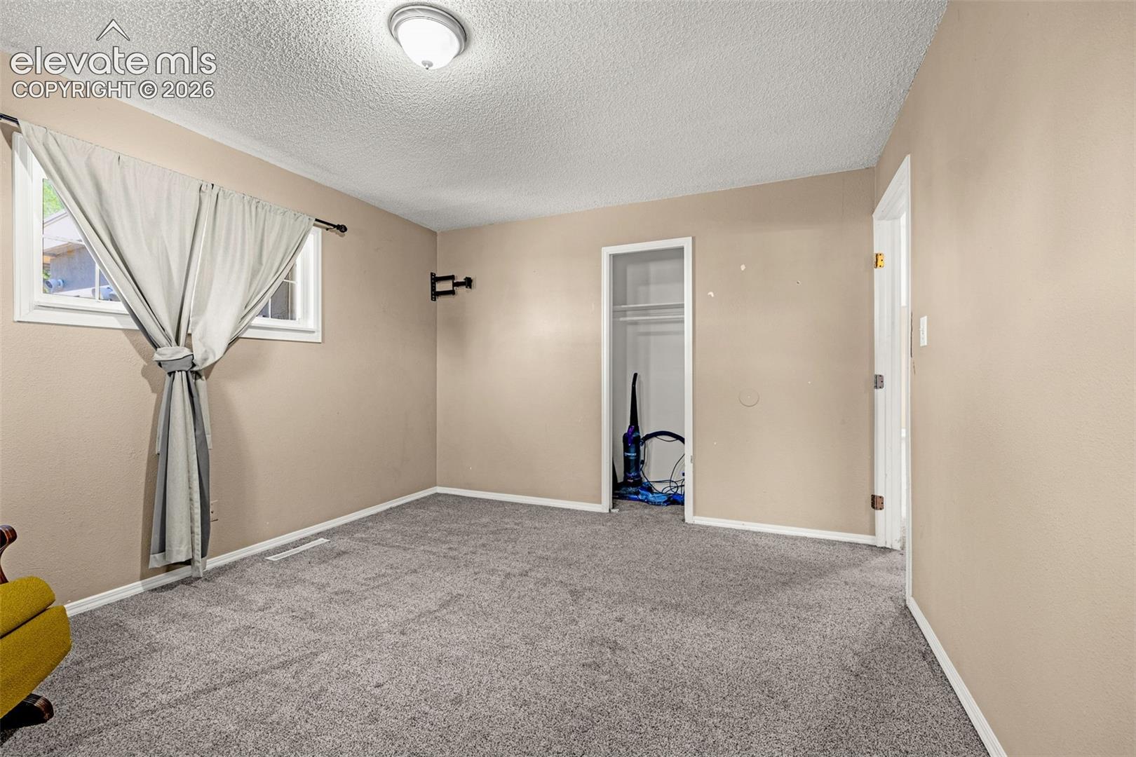 Listing photo 26 for 1933 Hallam Avenue