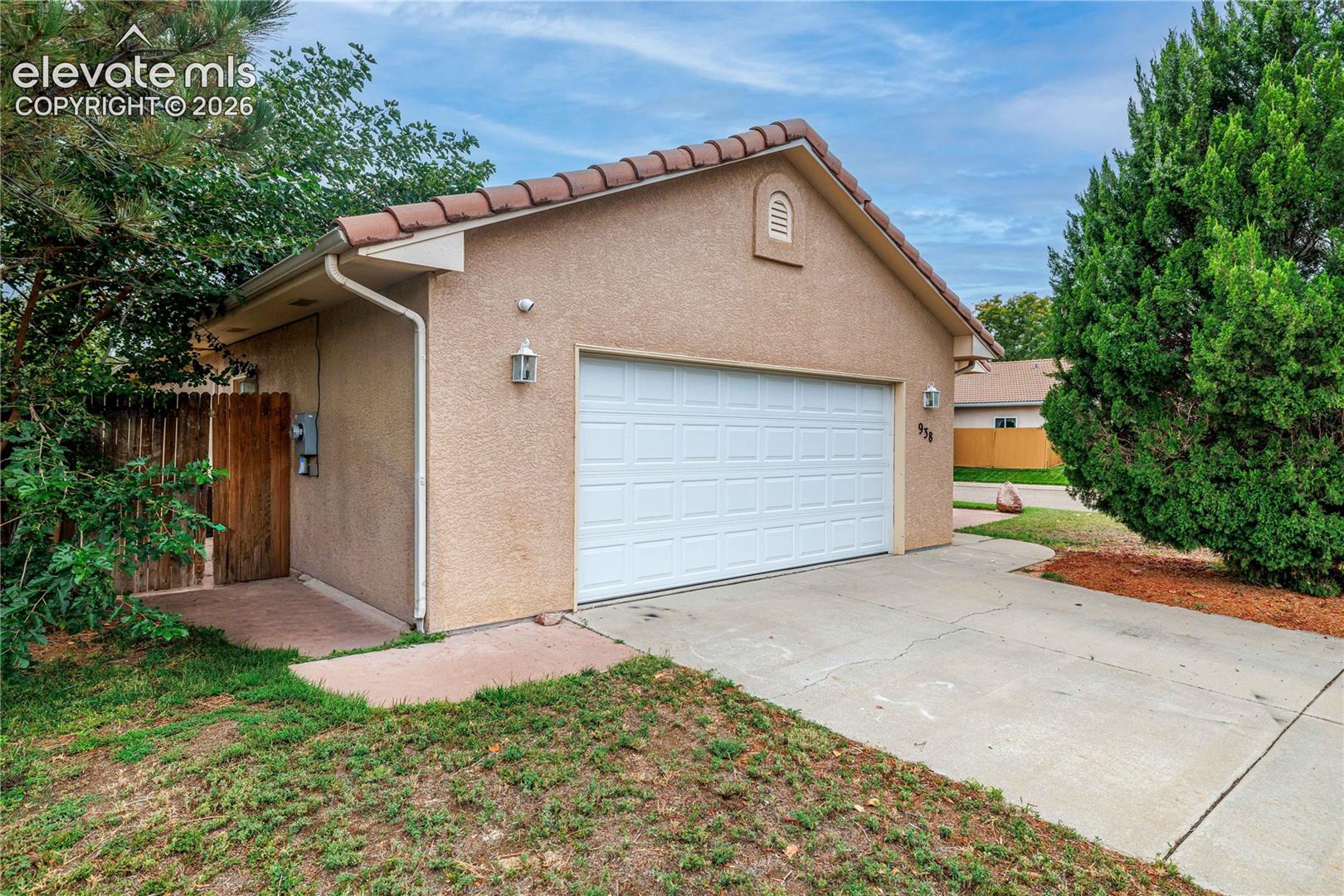 Listing photo 30 for 938 Cedarcrest Drive