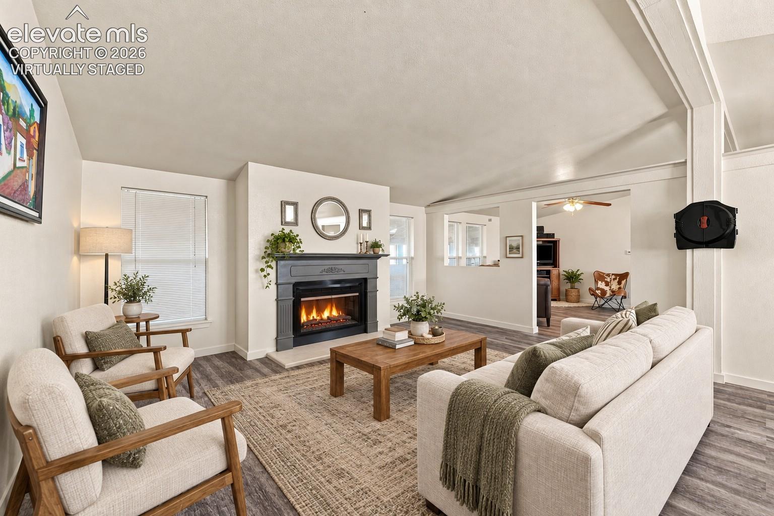 Listing photo 3 for 1497 County Road S