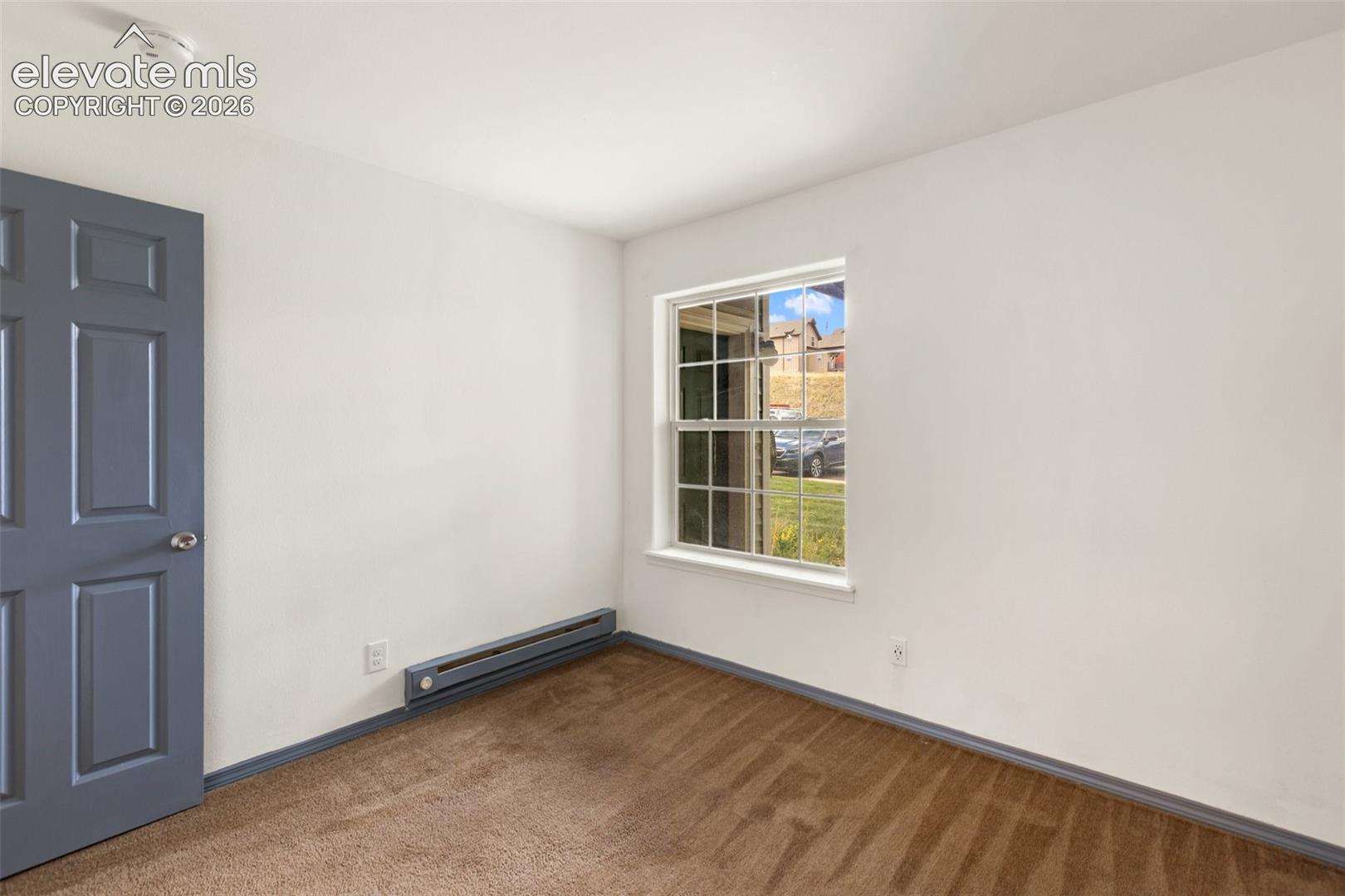 Listing photo 18 for 120 WHALEN Avenue 25 BLDG 1