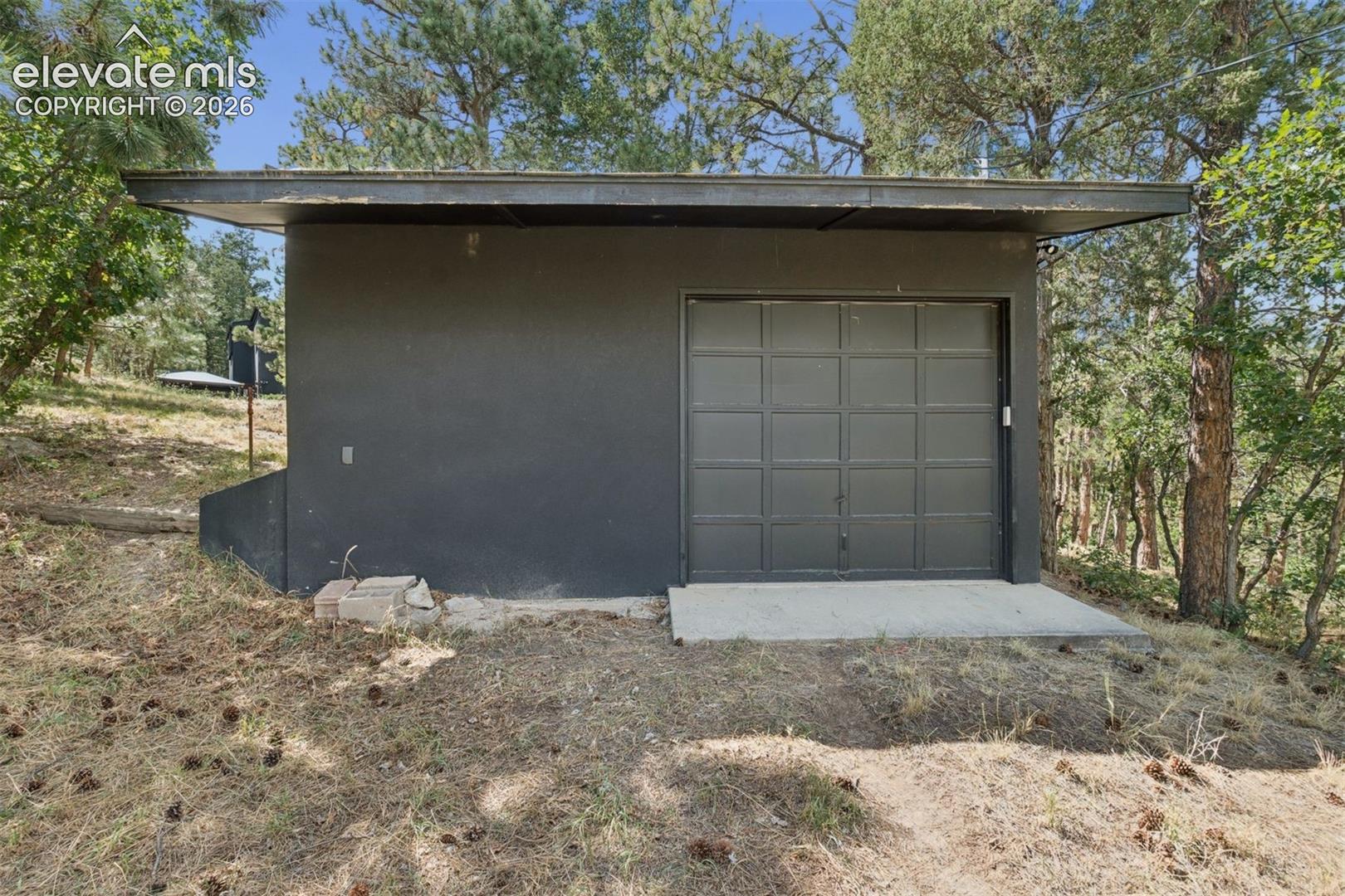 Listing photo 40 for 1015 Timber Valley Road
