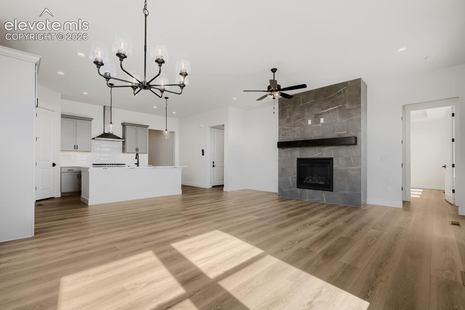 Listing photo 4 for 8653 Palo Alto Way