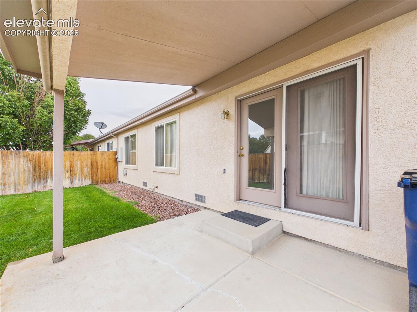 Listing photo 21 for 2025 Kingsroyal Boulevard F