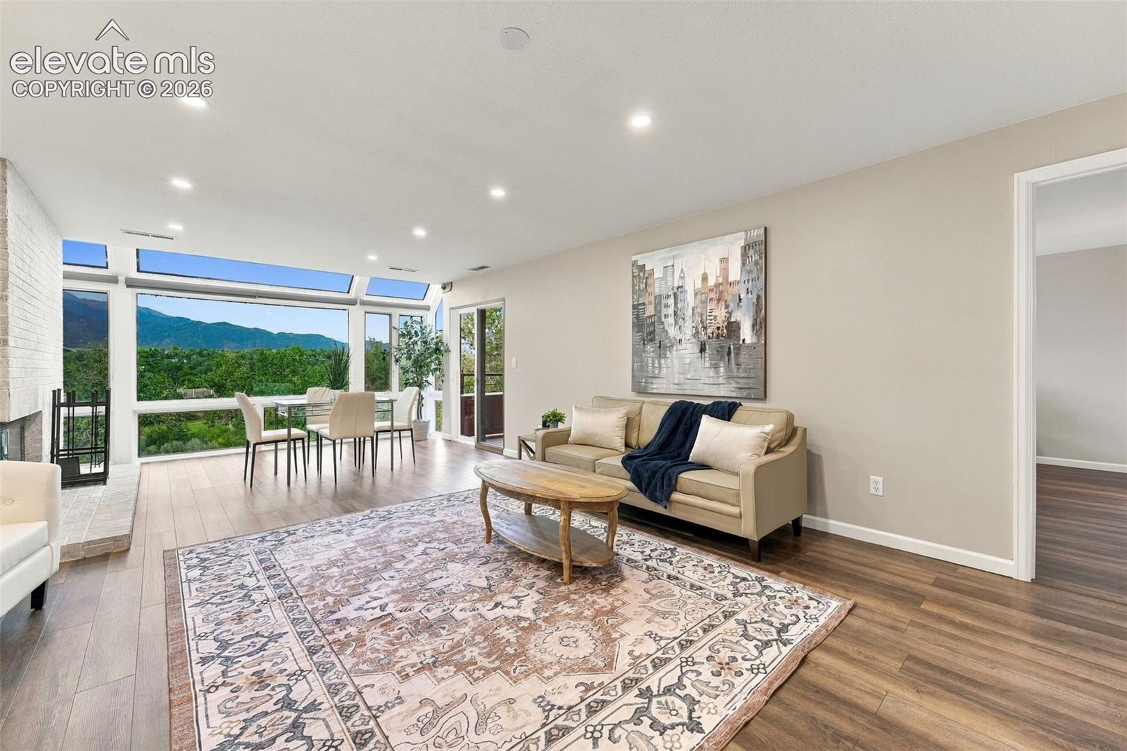 Listing photo 7 for 41 W Boulder Street