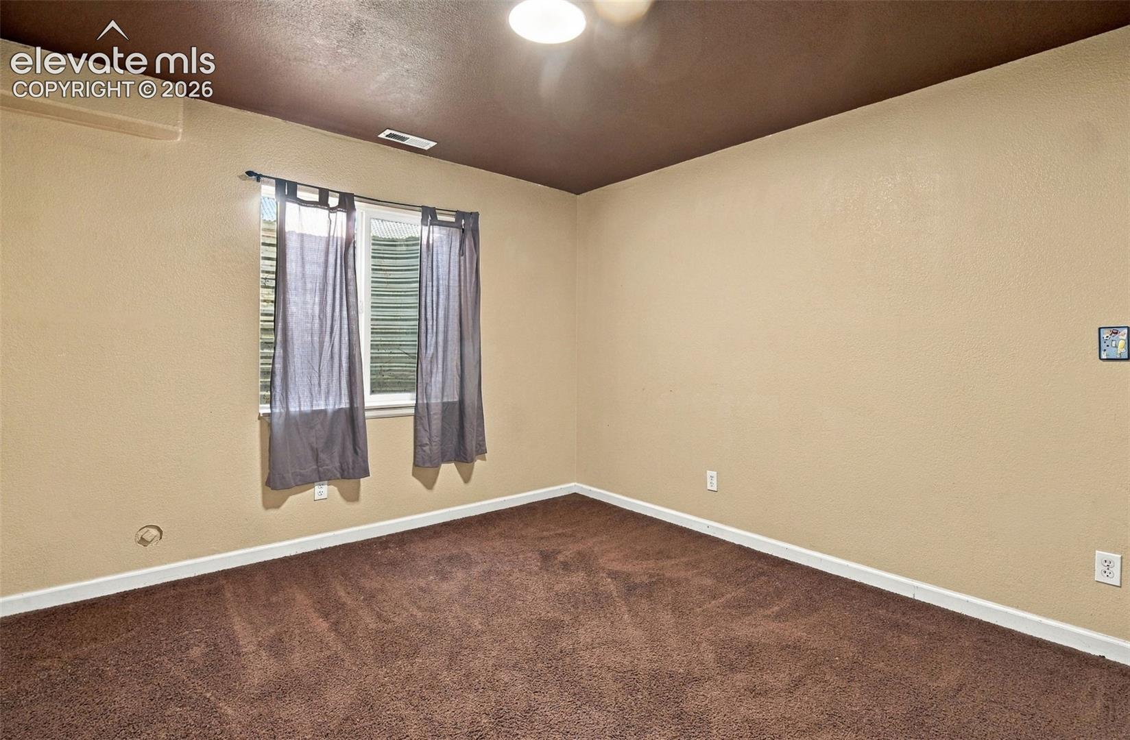 Listing photo 24 for 1040 Red Brooke Drive