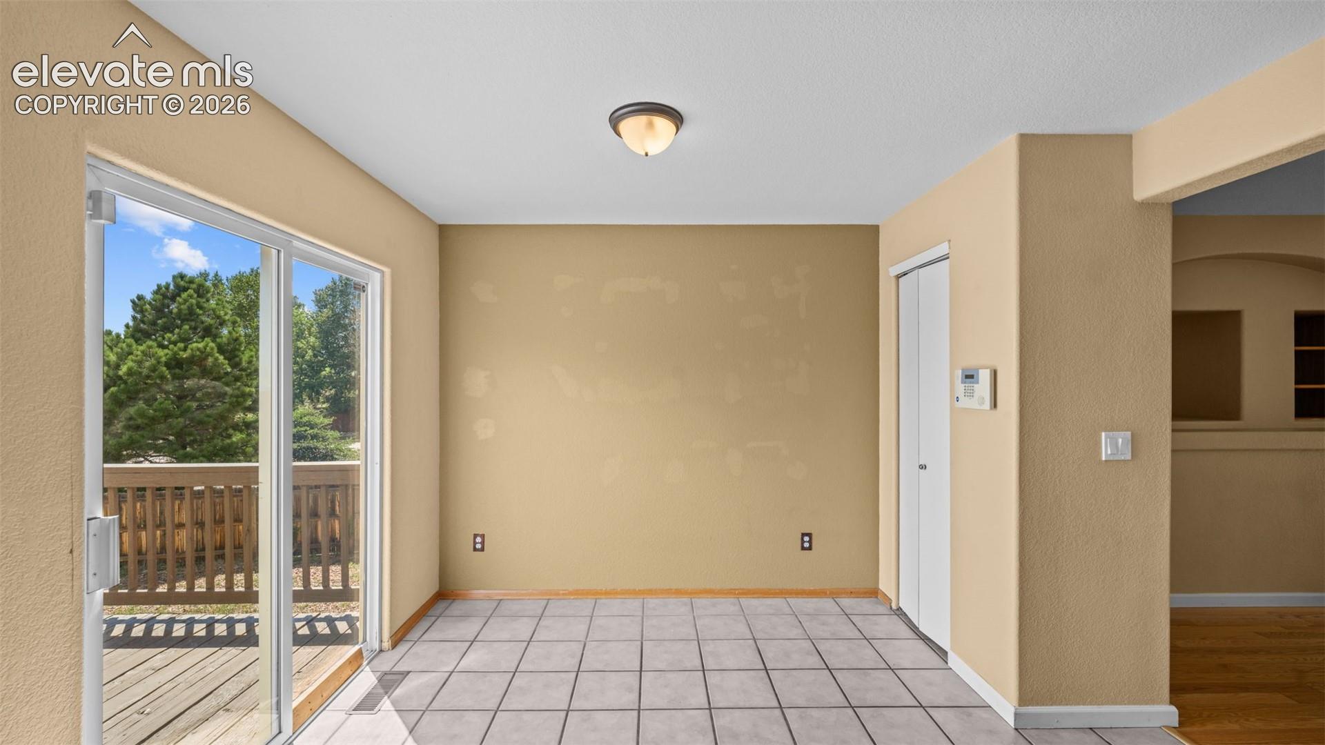 Listing photo 15 for 5216 Arroyo Street