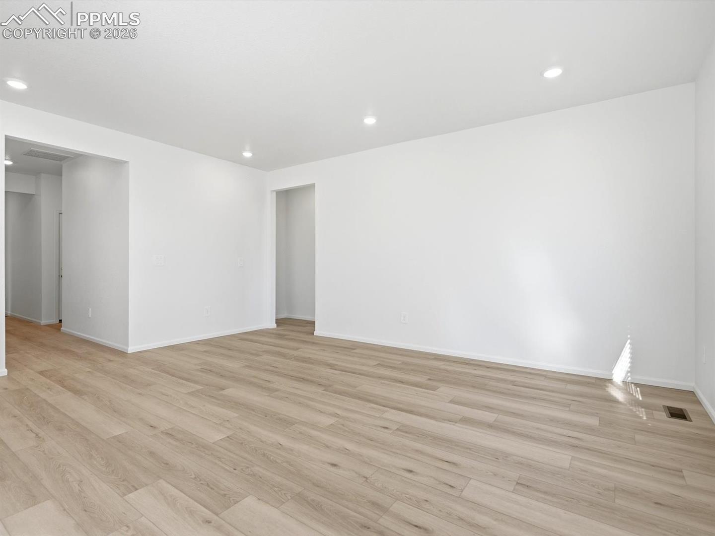 Listing photo 12 for 13219 Valley Peak Drive
