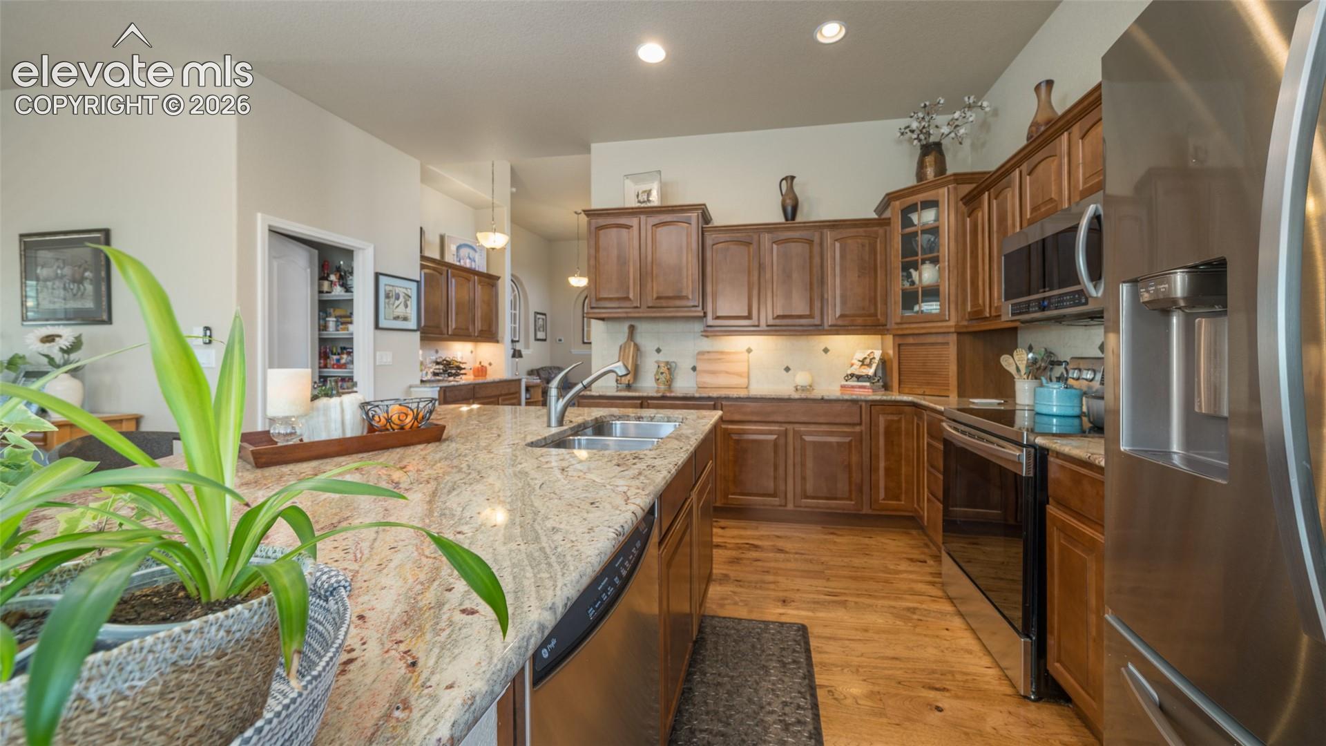 Listing photo 8 for 2455 Veneto Way