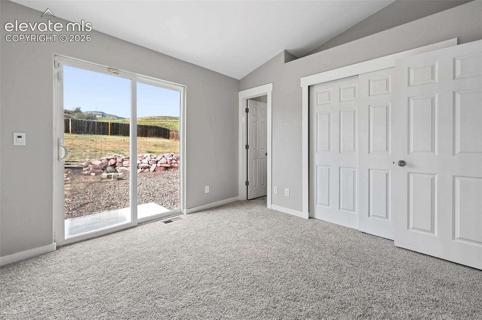 Listing photo 11 for 1276 Livingston Avenue