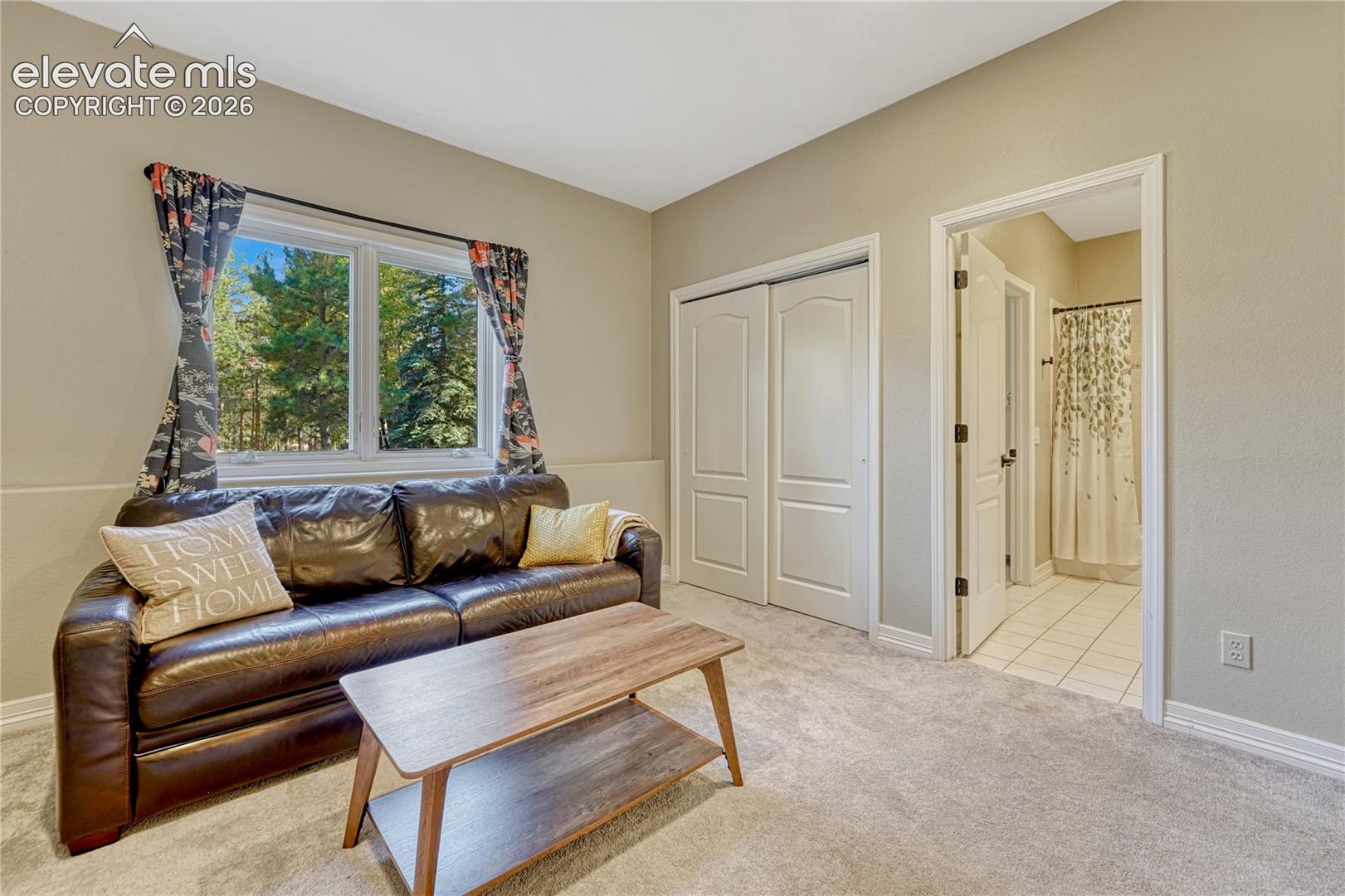 Listing photo 29 for 17180 Colonial Park Drive