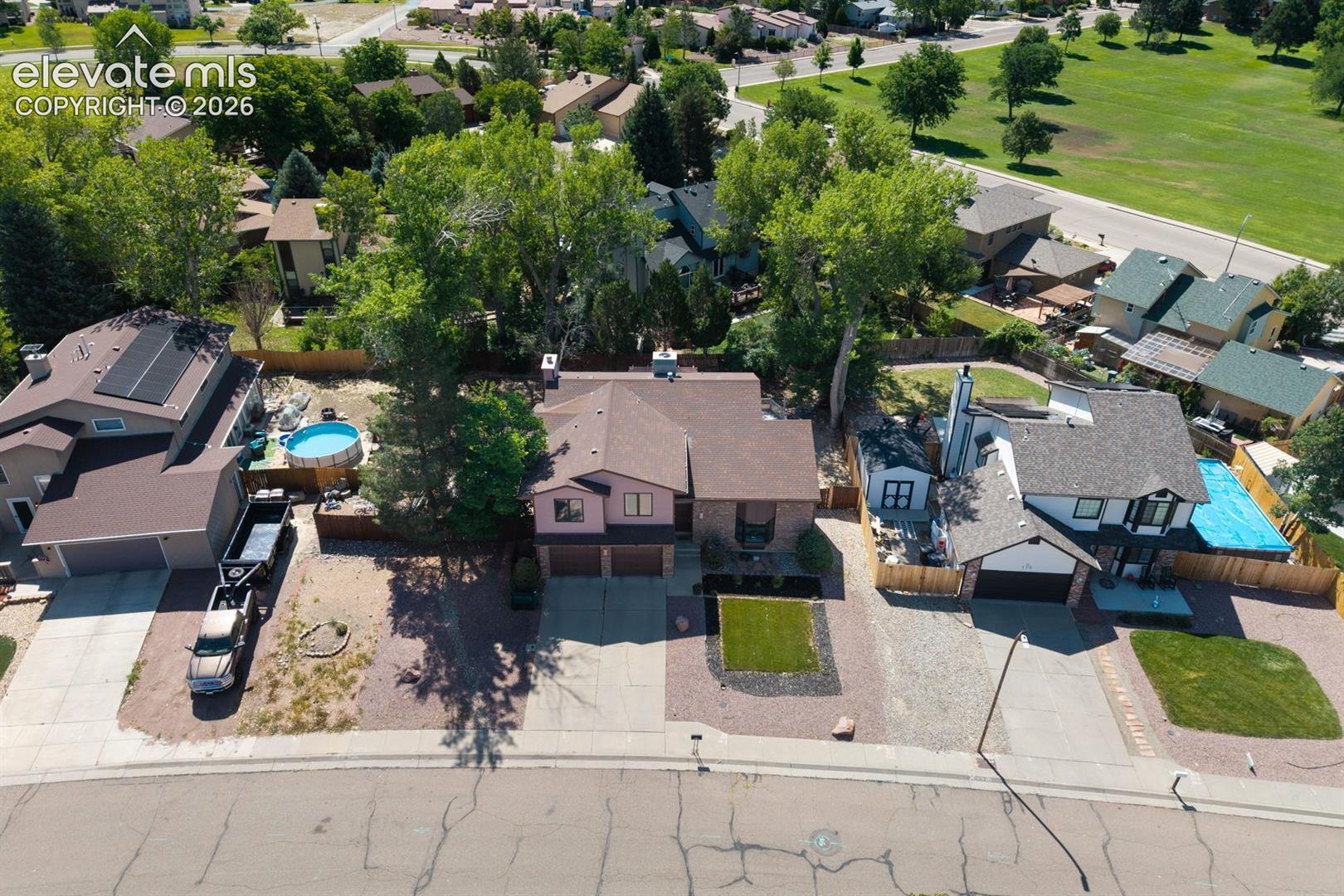 Listing photo 33 for 111 Ironweed Drive