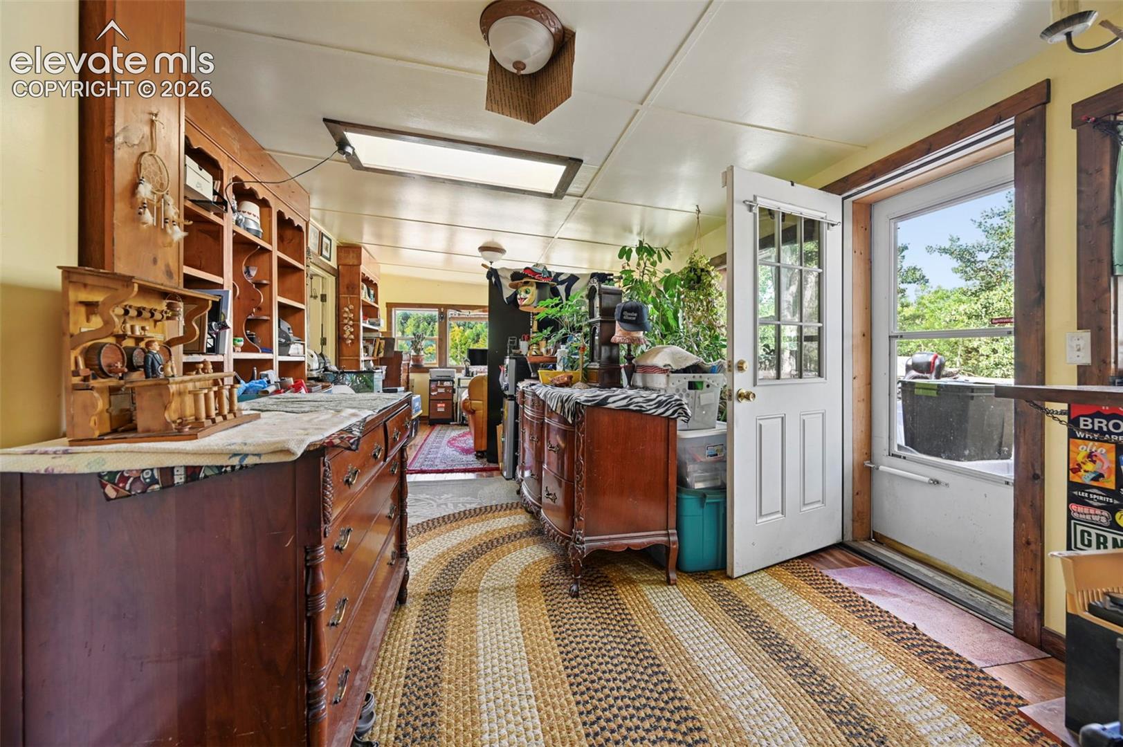 Listing photo 11 for 2659 Edlowe Road