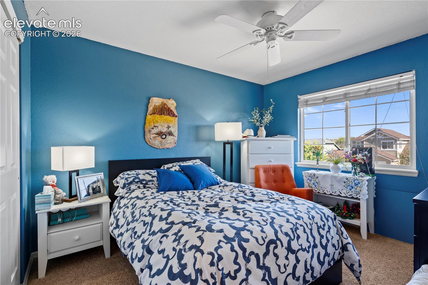 Listing photo 11 for 8234 Meadowcrest Drive