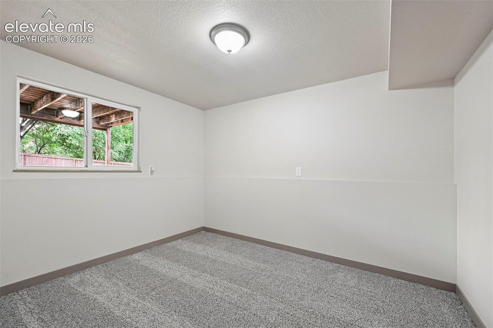 Listing photo 21 for 5015 Bonita Way