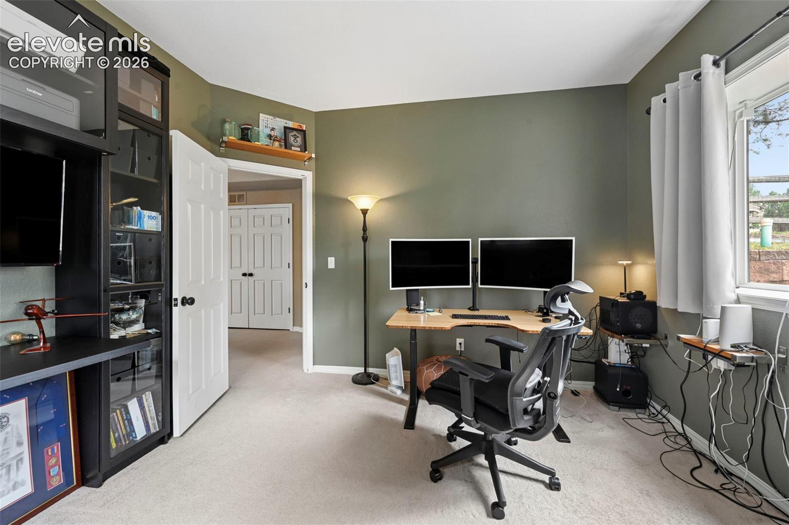 Listing photo 18 for 1702 Painter Drive